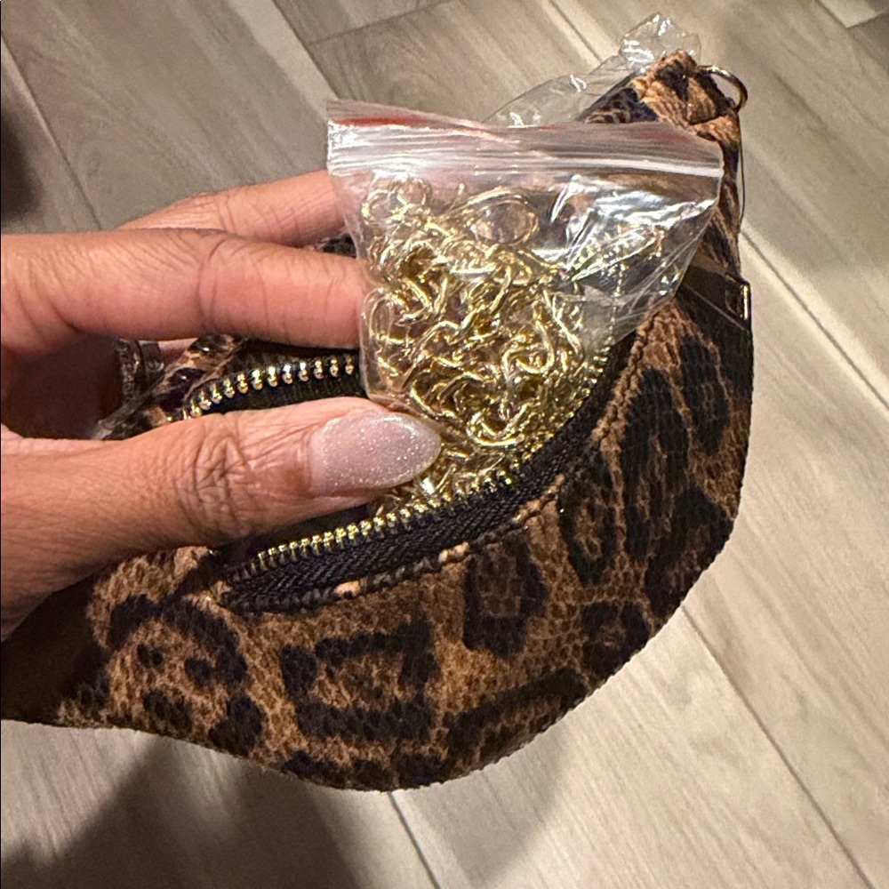 Leopard Print Women's Bag - Picture 5 of 5